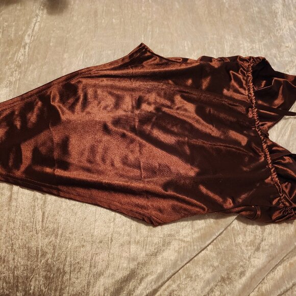 Silky bodysuit - Picture 2 of 3